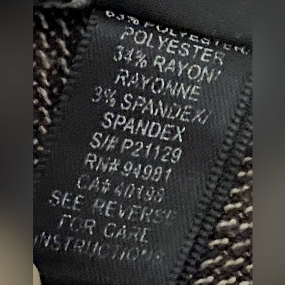 𝅺xxi Sz-1 Junior’s very cool pants w/some “natural”distressing from lotsa 🥰 🤎 - Picture 15 of 16